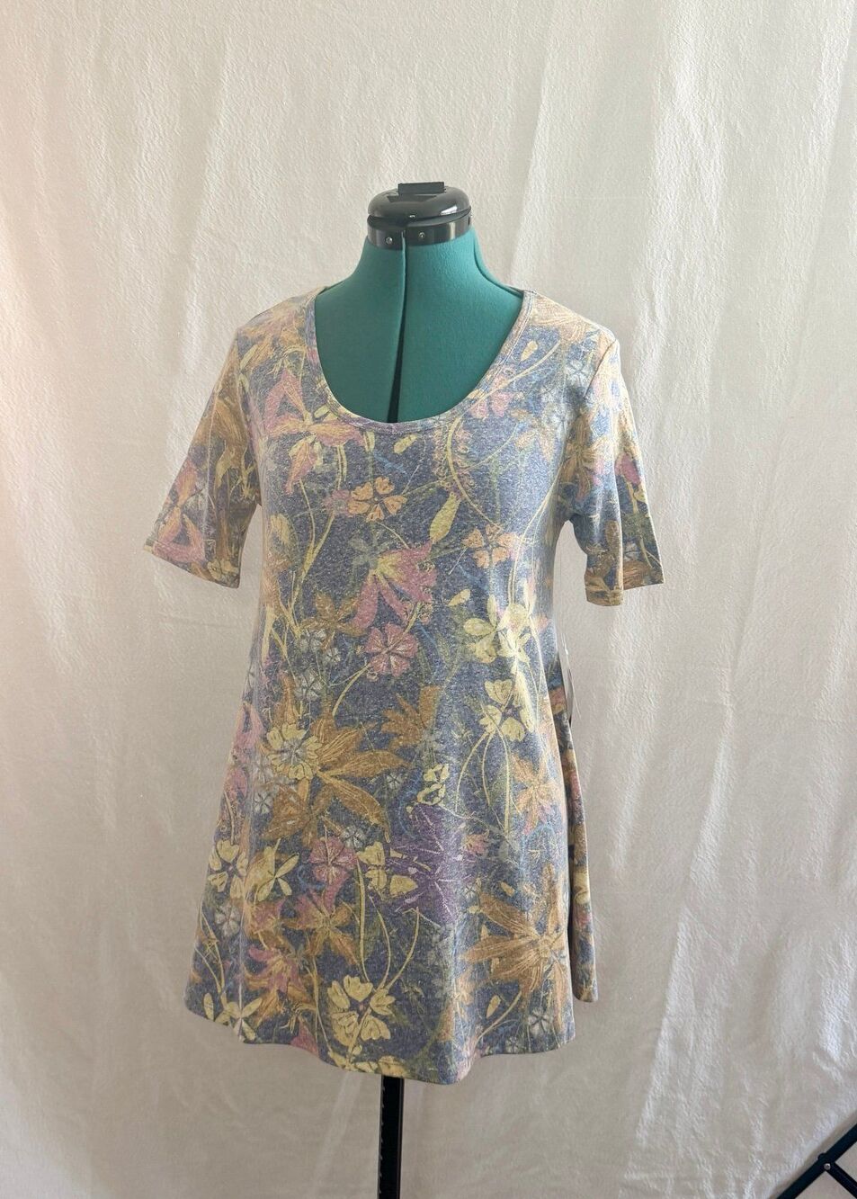 NWT Lularoe Perfect T size XXS. Brand new with tags. Size XXS.